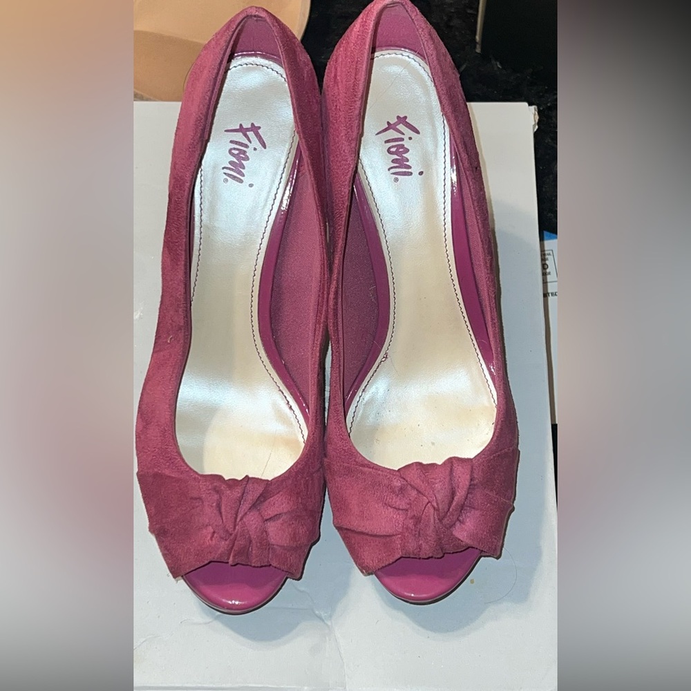 'Fioni' Women's Mauve/Purple Peep/Open Toe Heels/Pumps sz 8W